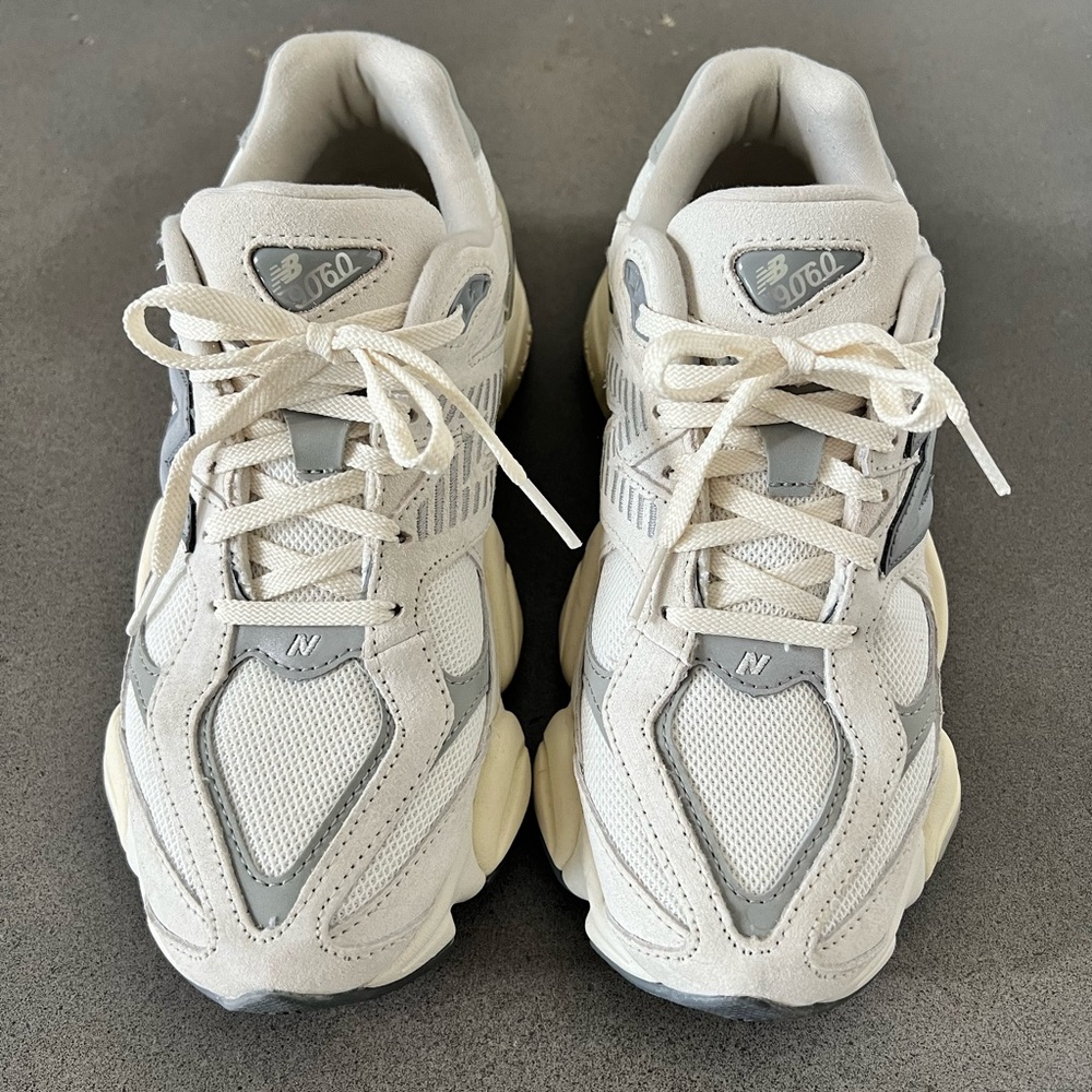 New Balance Women’s 9060 Sea Salt & Silver Metallic
